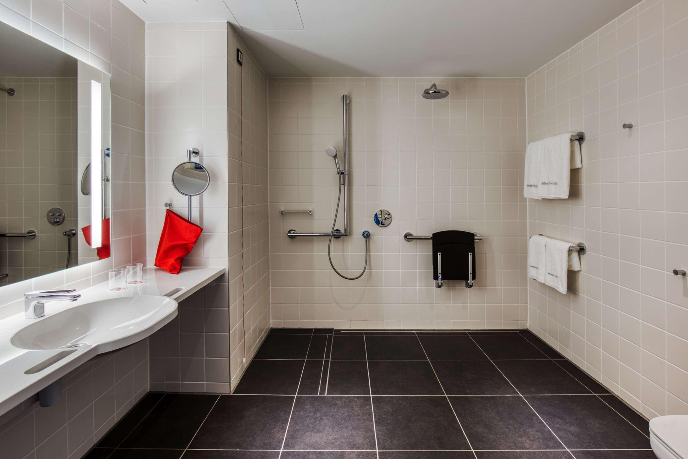 Intercityhotel Wiesbaden Extérieur photo